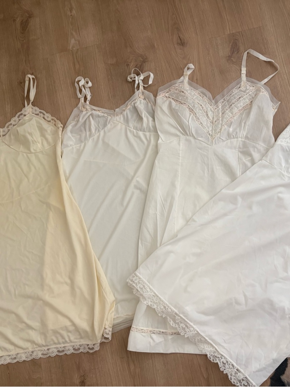 Vtg lot of Lace-Trim Chemise Slip Set in Cream & White, butter yellow union made
